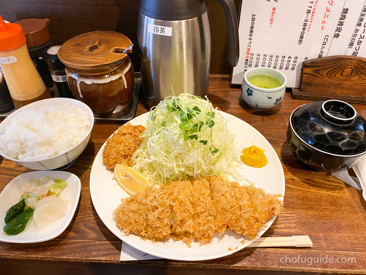 Bランチ『ランチロースかつ定食 1200円』