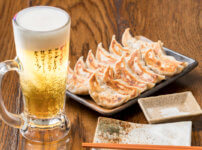 調布市の『肉汁餃子のダンダダン』ブランド誕生から10周年を記念してドリンク10円キャンペーンを開催！